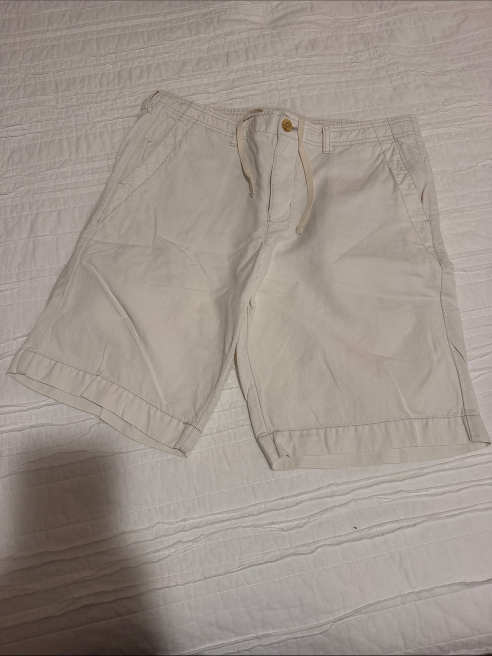 Men's Tommy Bahama Casual Drawstring Chino Shorts in Off-White